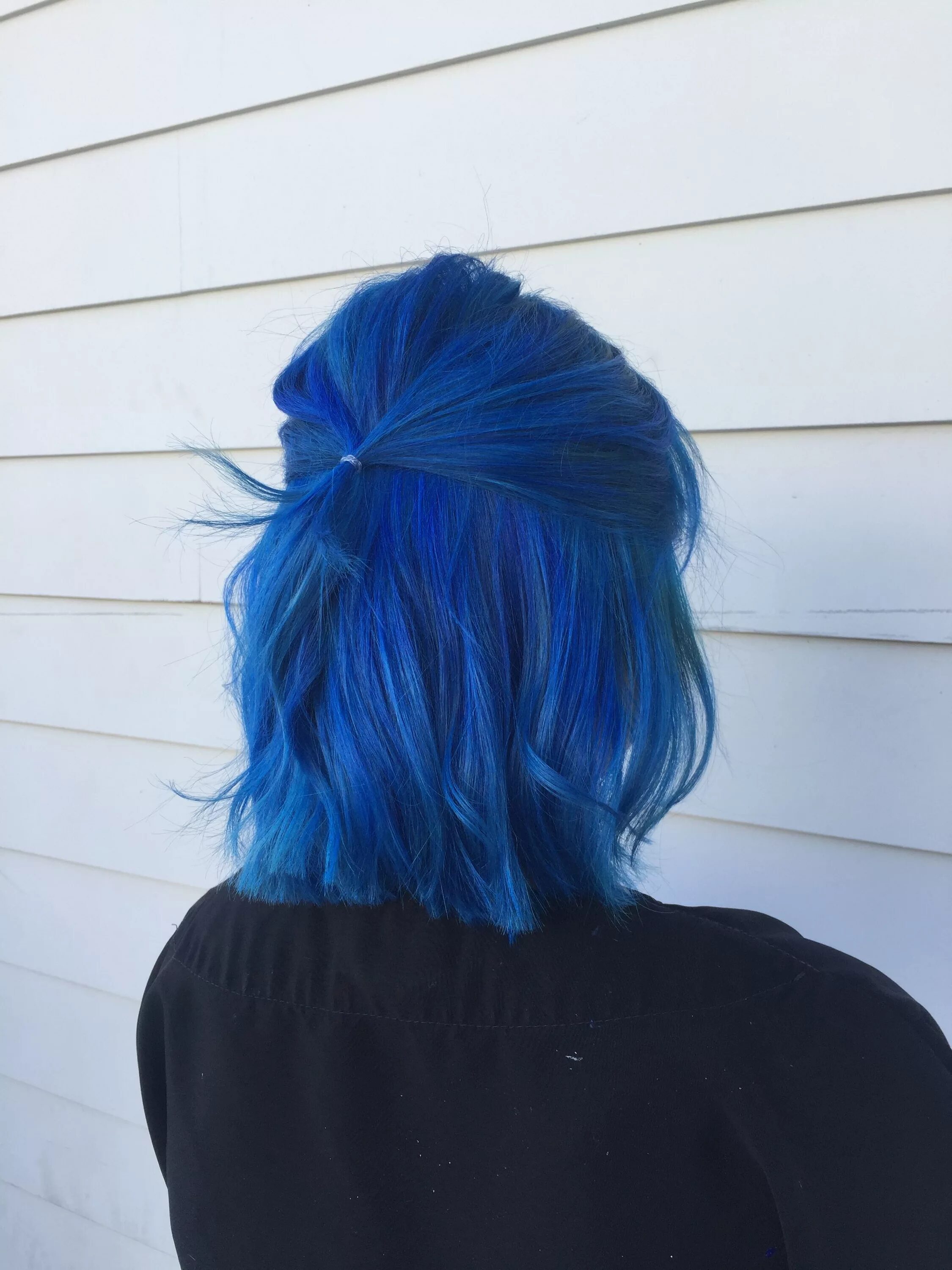 Прическа синие волосы Misty Blue Hair color crazy, Short blue hair, Ombre hair color