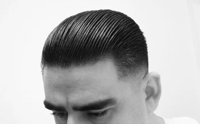 Прическа slick back мужская How to Style a Slick-Back Mens hairstyles thick hair, Slick back haircut, Mens s