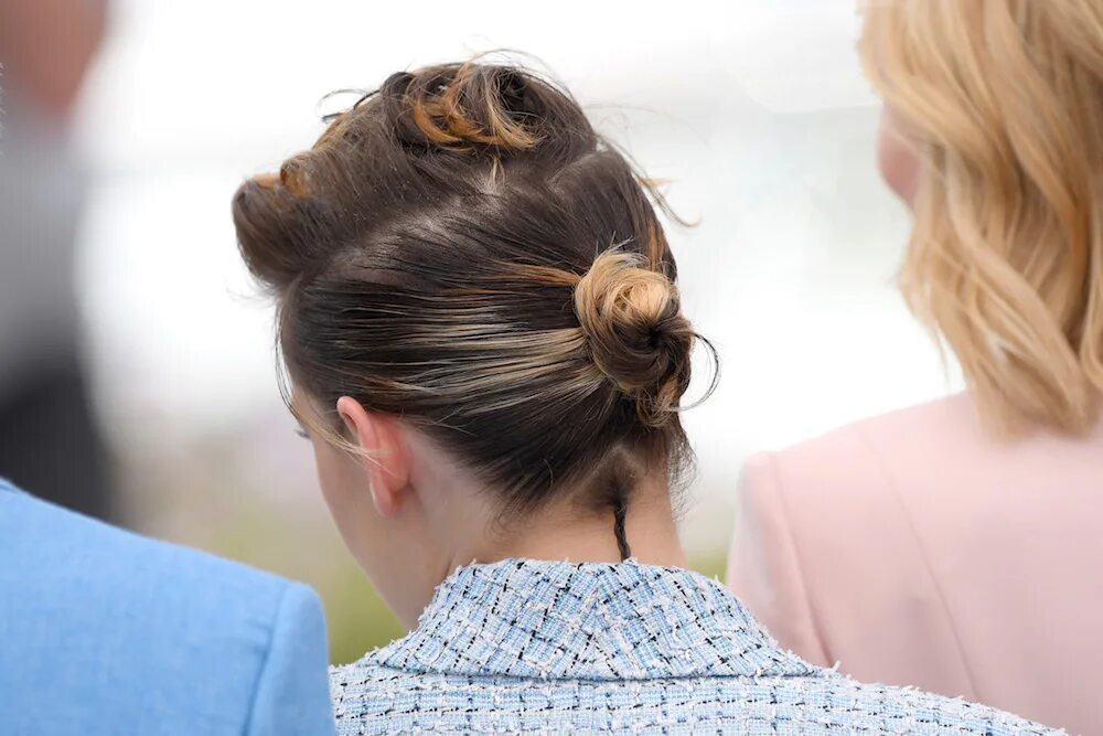 Прическа собранные волосы хвост Kristen Stewart At Cannes Wearing A Tiny Rat-Tail HairstyleHelloGiggles