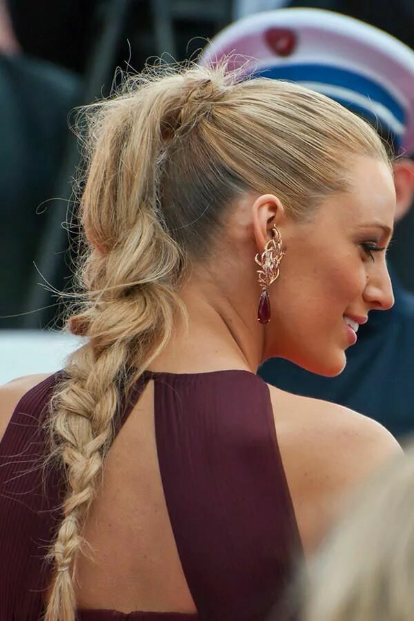 Прическа спереди Pin on Coiffure BM Blake lively hair, Box braids hairstyles, Long hair styles