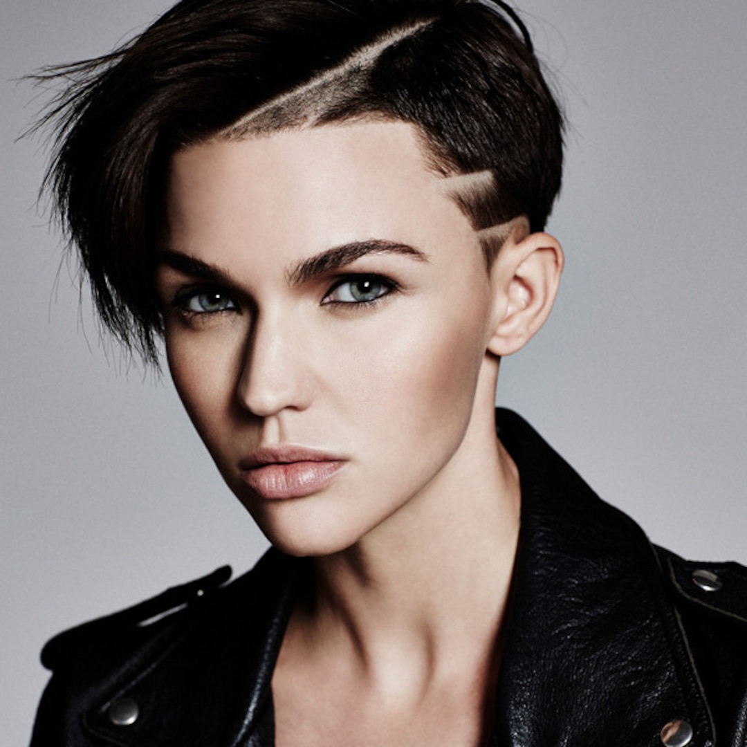 Прическа стать Ruby Rose Is Batwoman for The CW's Arrowverse Crossover, Possible Series - E! On