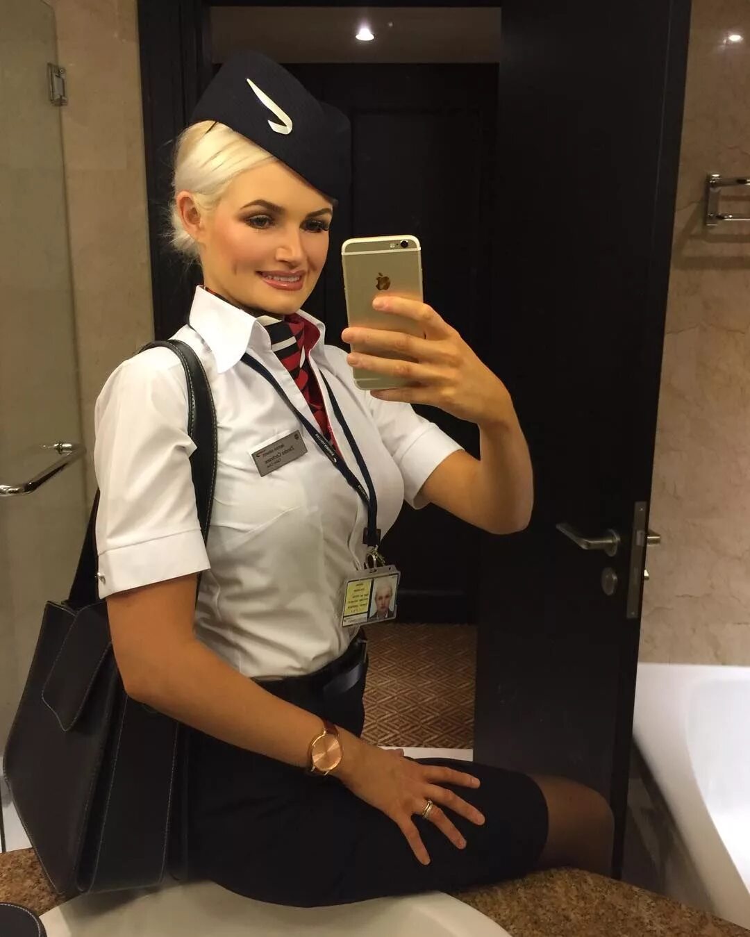 Прическа стюардессы на длинные Pin on Flight attendant