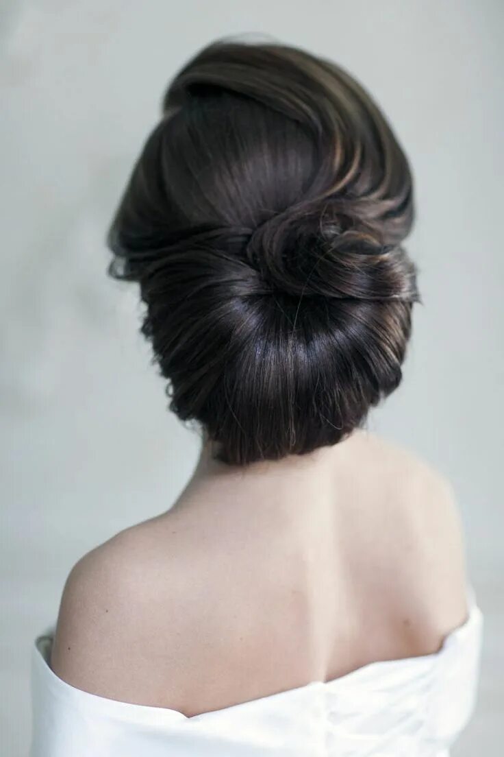 Прическа сзади Killer Wedding Hair Ideas For Every Kind of Hair APW Wedding hairstyles photos, 