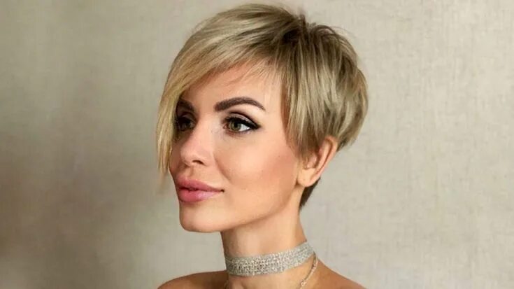 Прическа татьяна фото Tatiana Lavsky Short Hairstyles in 2024 Short hair styles, Hair styles, Pixie bo