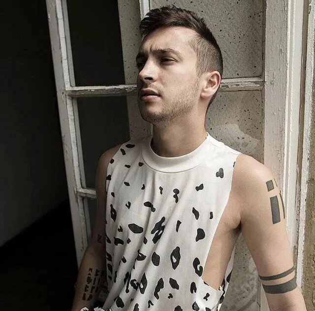 Прическа тайлера Pin by дамы sorry я сасори on Tyler Joseph Twenty one pilots, One pilots, Twenty