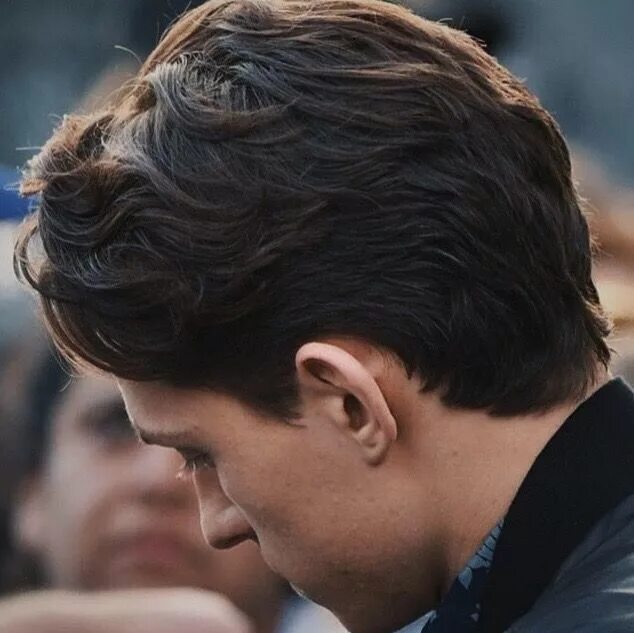 Прическа тома холланда 2024 Pin by Emily Snyder on Tommy Holland Tom holland, Tom holland spiderman, Tom hol