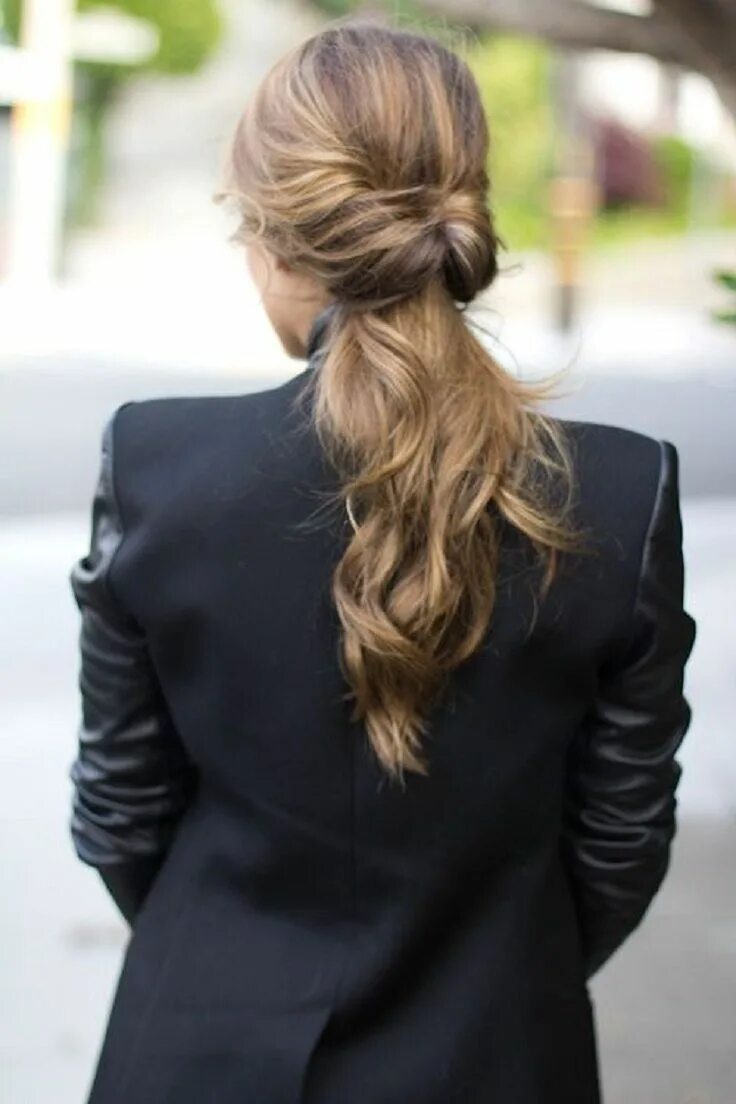 Прическа в офис на длинные волосы 8 Ponytail Styles for Long Hair @ http://seduhairstylestips.com Hair styles, Lon