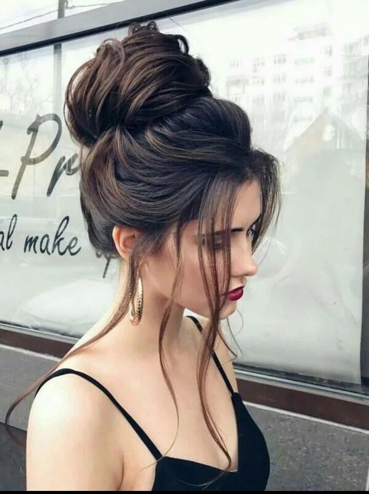 Прическа в ресторан на средние волосы Pin on coiffure Hair styles, Wedding hairstyles, Long hair styles