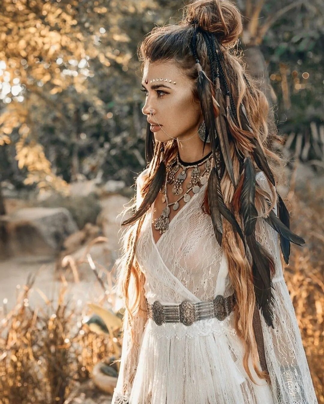 Прическа в стиле бохо на длинные волосы Pin by bohoasis on BOHO SPIRIT Bohemian lace dress, Bohemian hairstyles, Boho fa