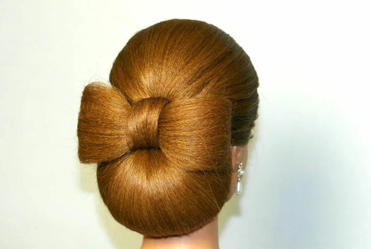 Прическа валик фото 13 Great Hair Bow Pictures That Will Inspire Your Own Hairstyles Bow hairstyle t