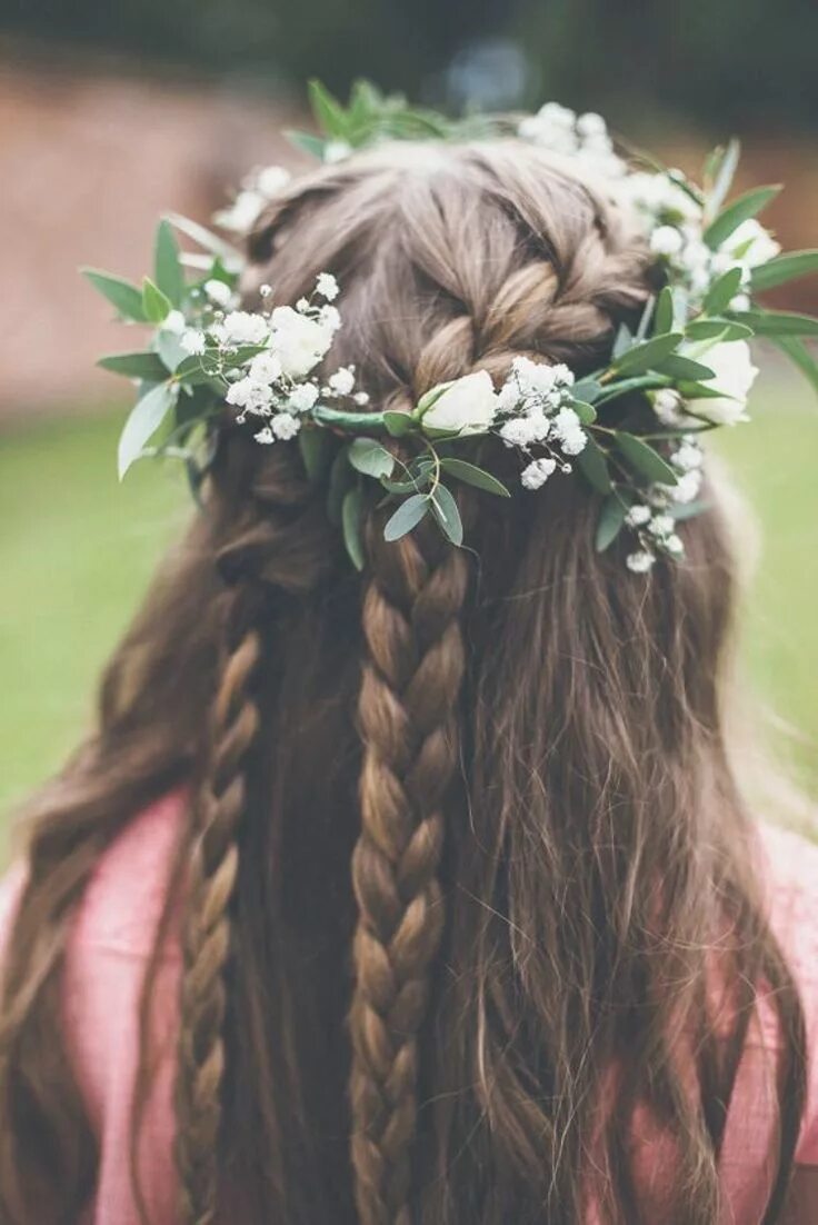 Прическа венок из волос для девочки hunger games aesthetic Tumblr Flower crown hairstyle, Crown hairstyles, Braided 