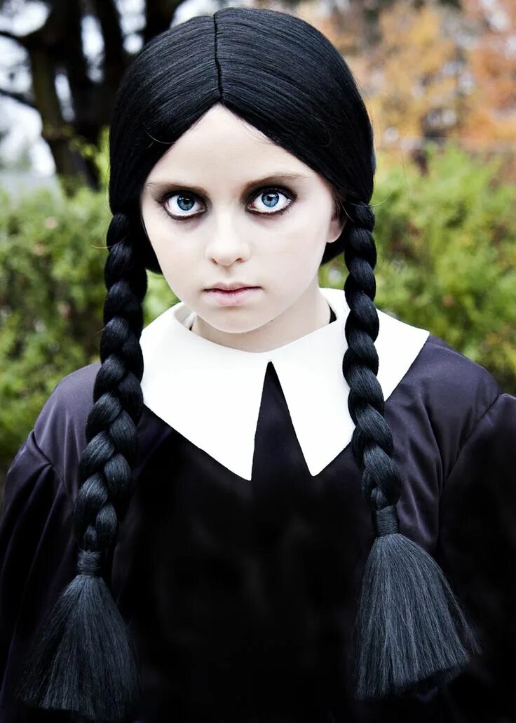 Pin by Nicole Grosvent on Addams family 90s inspired halloween costumes, Hallowe