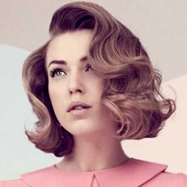 Прическа волны на короткие волосы Peinados inspirados en los años 50 que puedes llevar hoy Vintage short hair, Pro