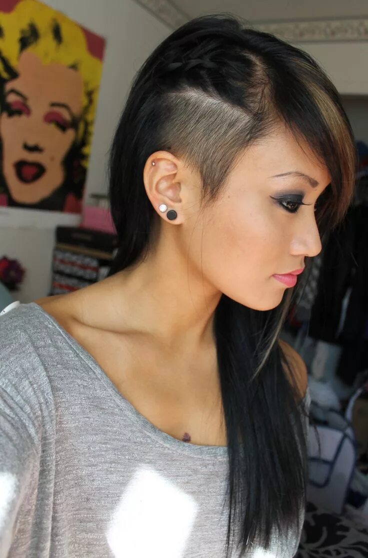 Прическа выбритый висок на длинные волосы #undercut Shaved long hair, Undercut long hair, Shaved side hairstyles