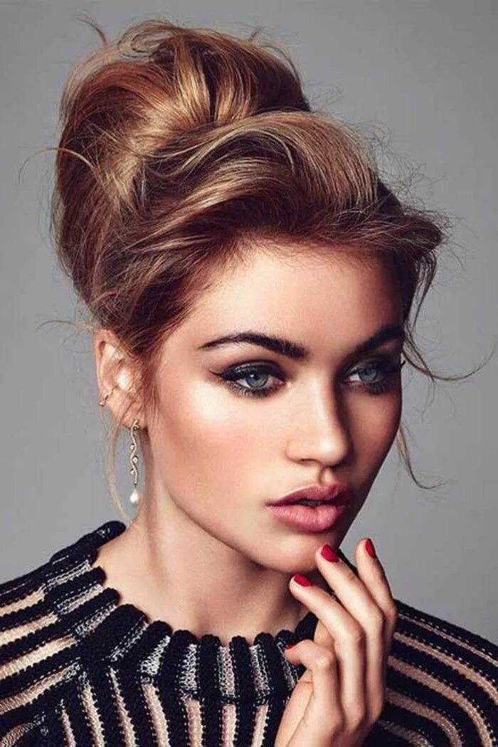 Прическа женская мода sehr einfache idee für coole damenfrisur Gorgeous hair, Medium hair styles, Hair