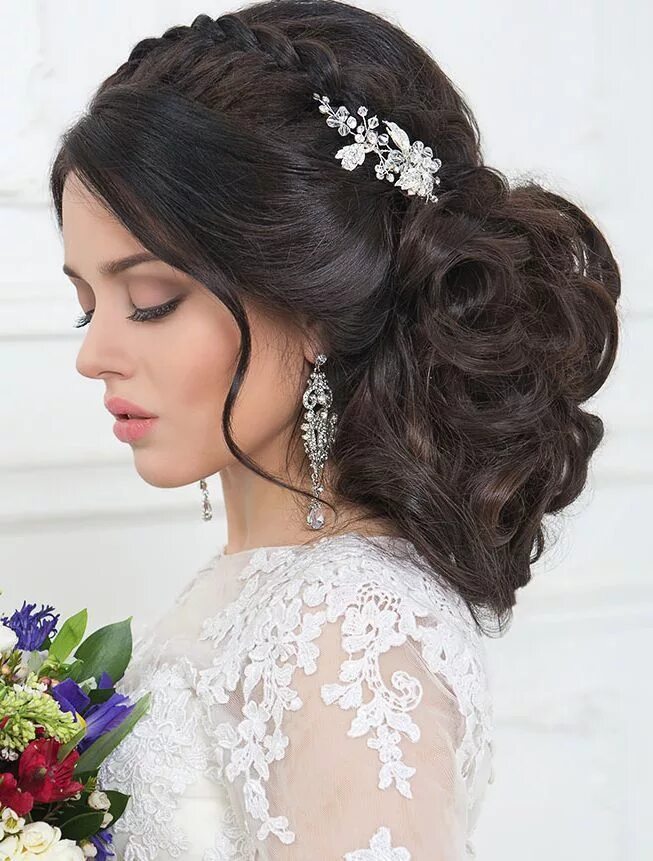 Прическа женская свадебная Incredibly Elegant Wedding Hairstyles - MODwedding Elegant wedding hair, Hair st