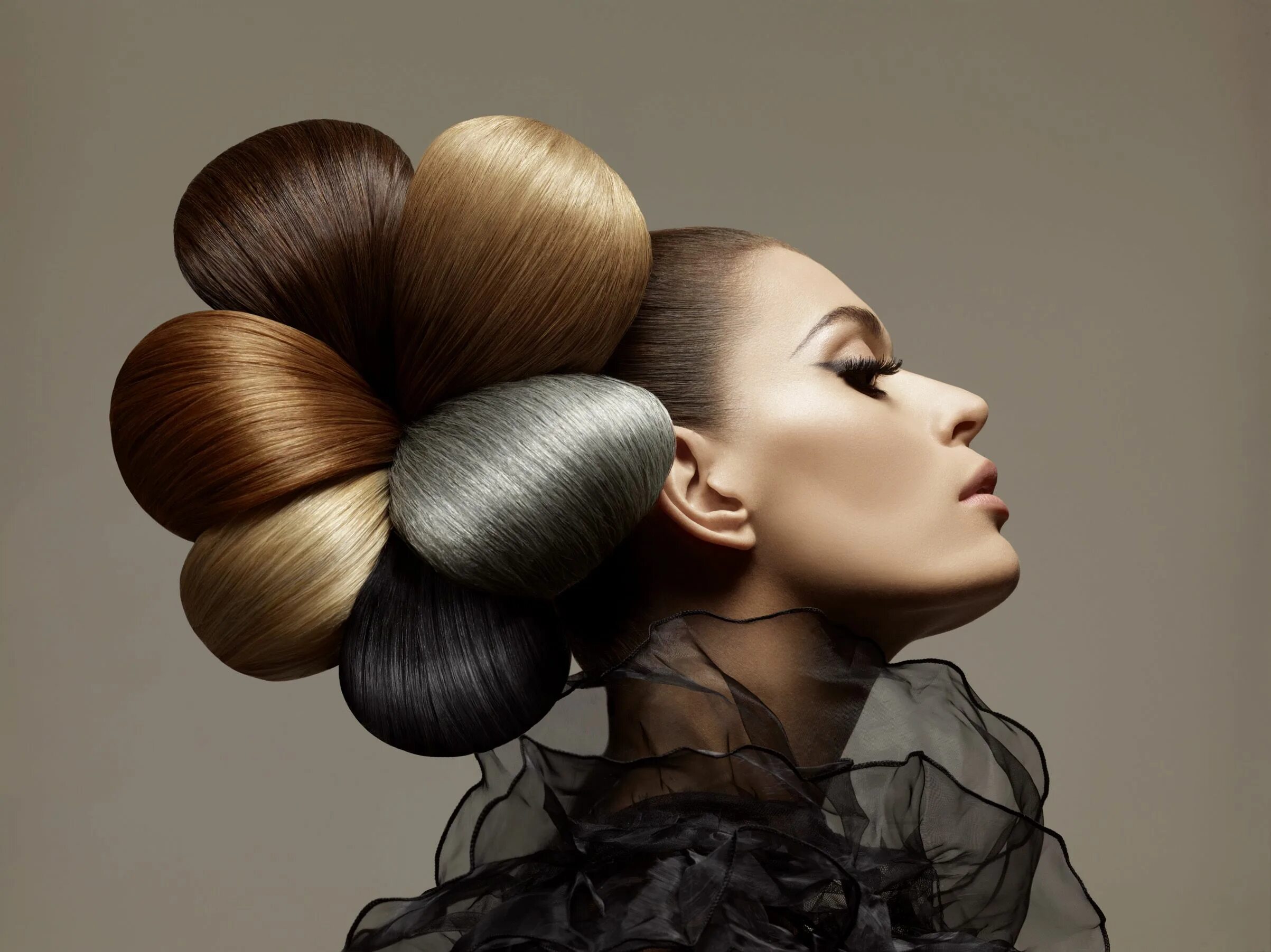 Прическа женский парикмахерский Came across this image by Philippe Salomon while researching articles on hair co