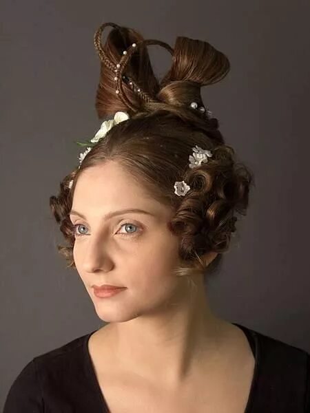 Прически 19 года Pin by Arjay Hwang on Oh, What A Tangled Web We Weave Historical hairstyles, Vin