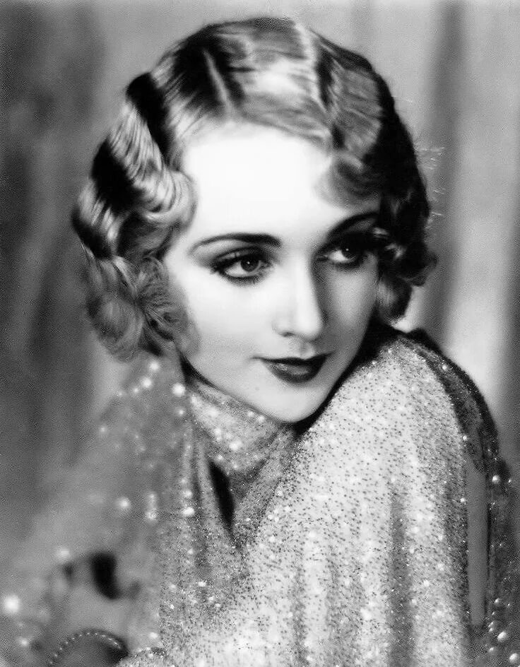 Прически 1920 годов Carole Lombard photographed by William E. Thomas, 1929 Carole Lombard in 2019 Ca