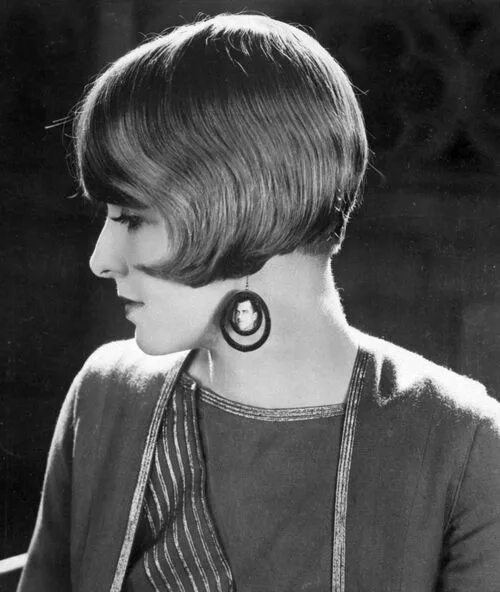 Прически 1920 годов женские на короткие волосы Mothic Flights And Flutterings Chic short hair, Vintage hairstyles, Perfect summ