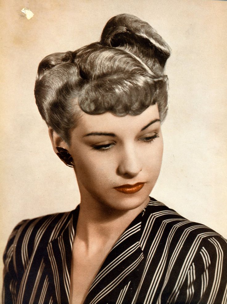 Прически 1940 х годов Hairline Precision (1945) 1940s hairstyles, Hairstyle 1940, 1940 hairstyles