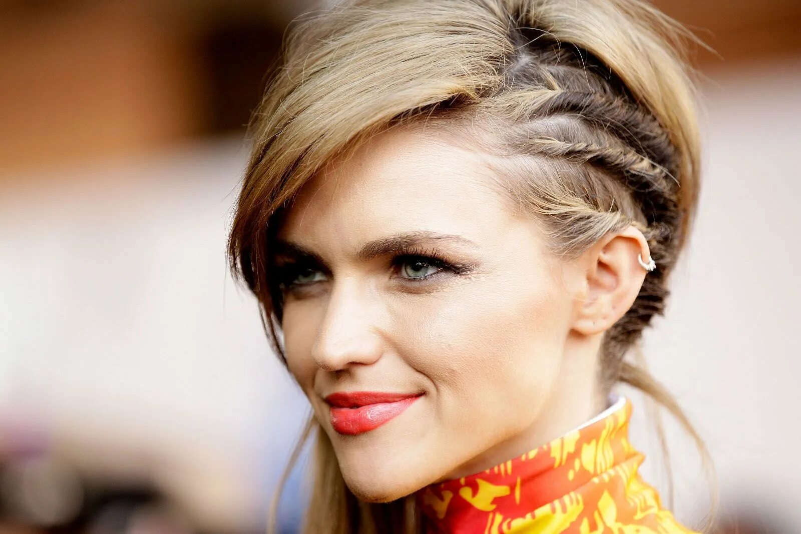 Прически 2010 женские Tendencias en peinados 2013 Cornrow hairstyles, Long hair styles, Cool hairstyle