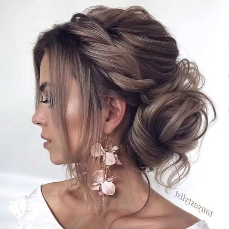 Прически 2019 году Best Hairstyle For Heart Shape Face Wedding hairstyles, Hairstyles with bangs, H