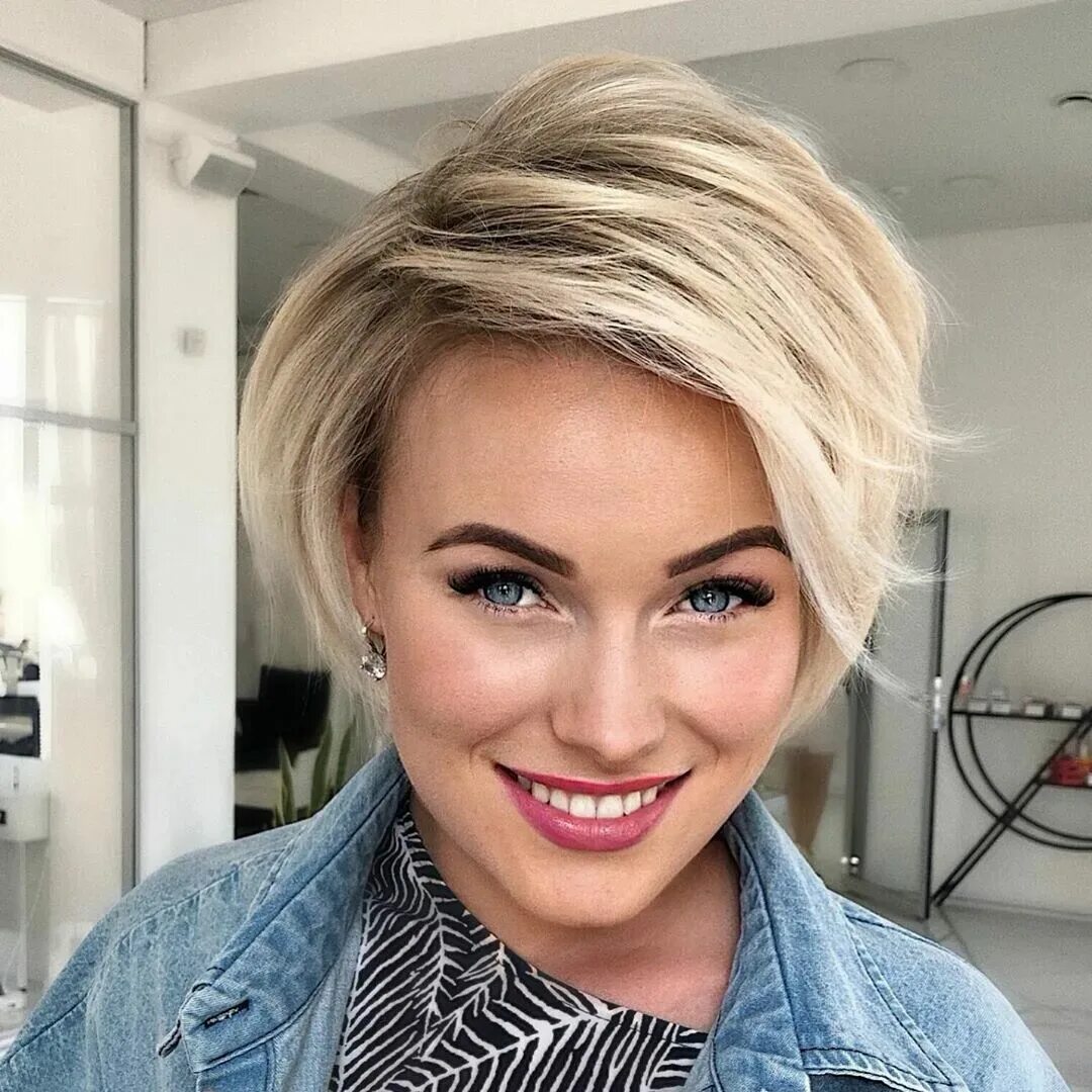 Gorgeous Look From @oana.rst Short choppy hair, Choppy hair, Hair cuts