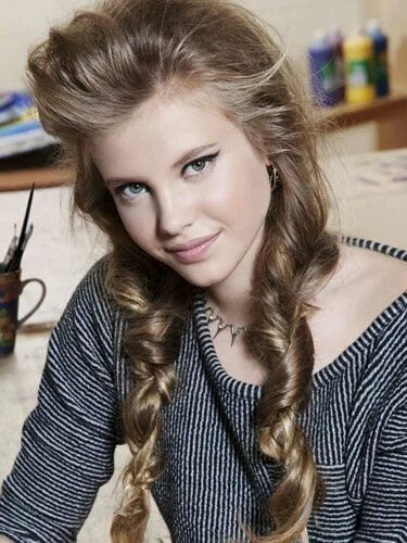 Прически 2024 подростки девушки Get Artsy Knotted Pigtails Braids Long hair styles, Hair trends, Hair styles