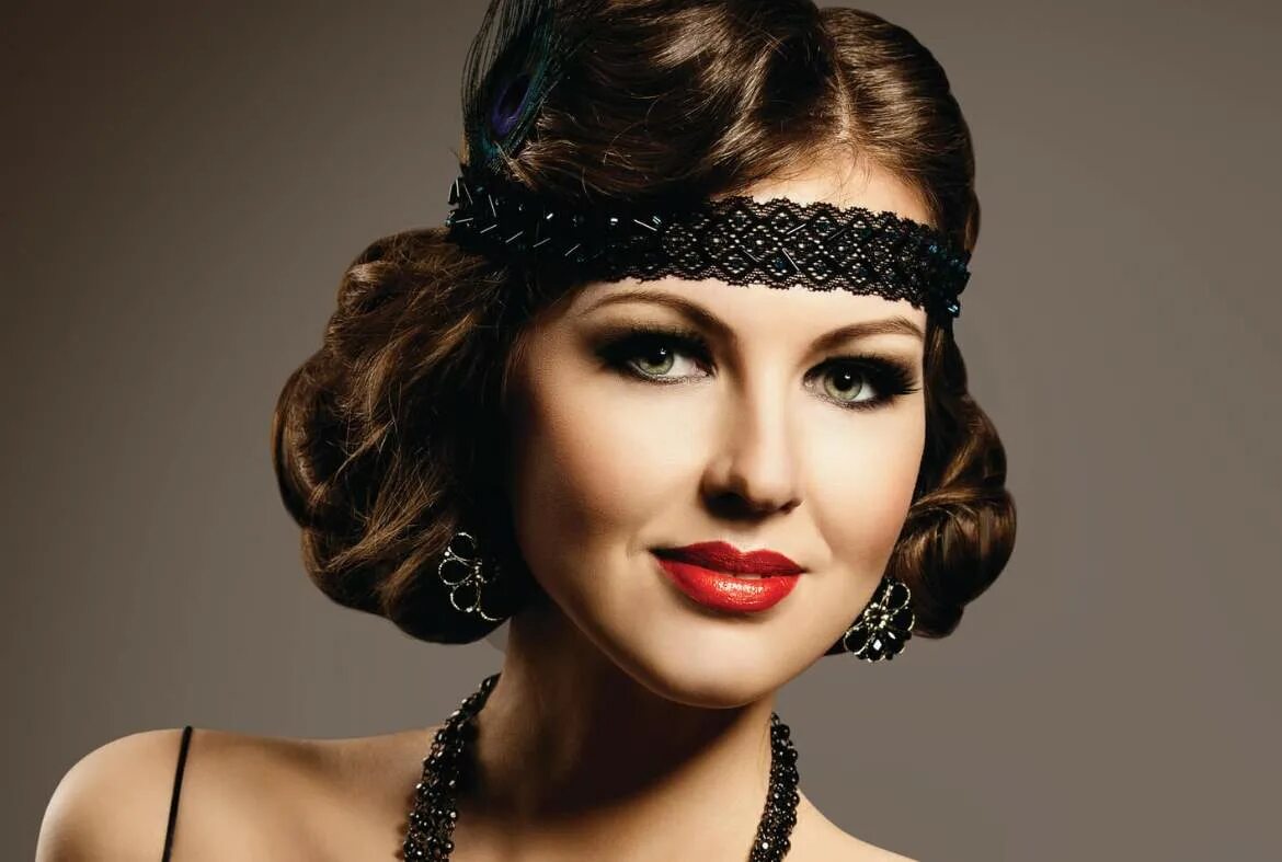 Get the Look: 1920's SARAHPOTEMPA Hairstyling Tools 1920s hair, 1920 hair, Hair 