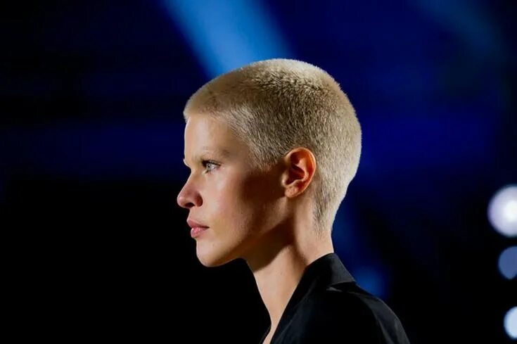 Прически 24 года фото Pin by Kaushalya on Hair Buzz cut, Buzz cut hairstyles, 2017 hair trends