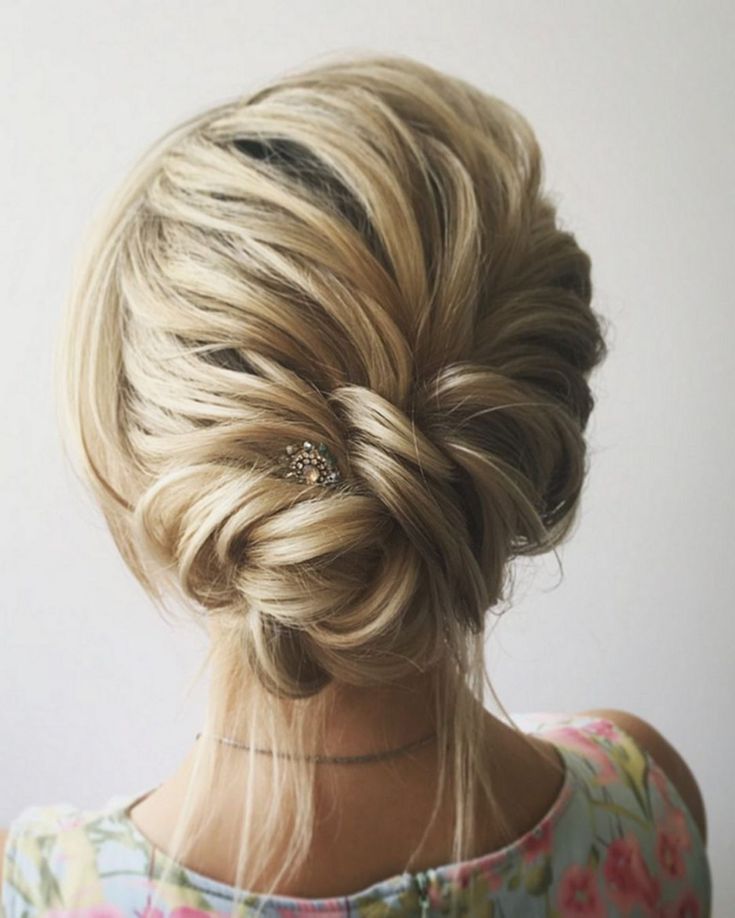 Прически Wonderful Bridesmaid Updo Hairstyles 0051 Coiffure, Coiffure demoiselle d'honneu