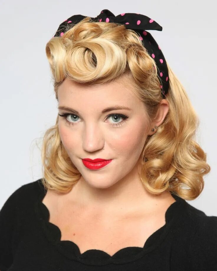 Прически 50 на средние 40s period Rockabilly hair, Vintage hairstyles, 1940s hairstyles