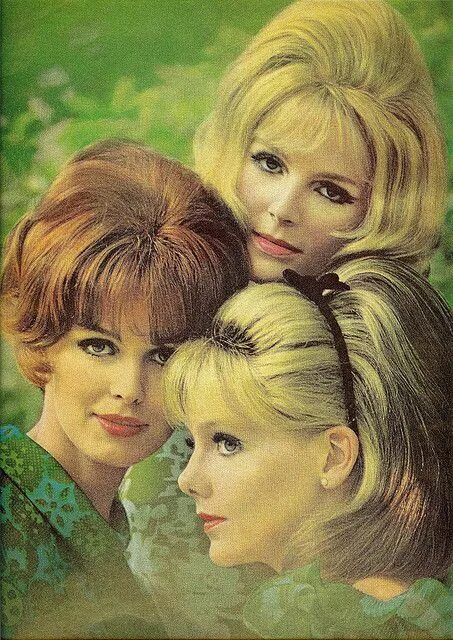 Прически 70 80 годов 1966 Hair Vintage hairstyles, 60s hair, Retro hairstyles