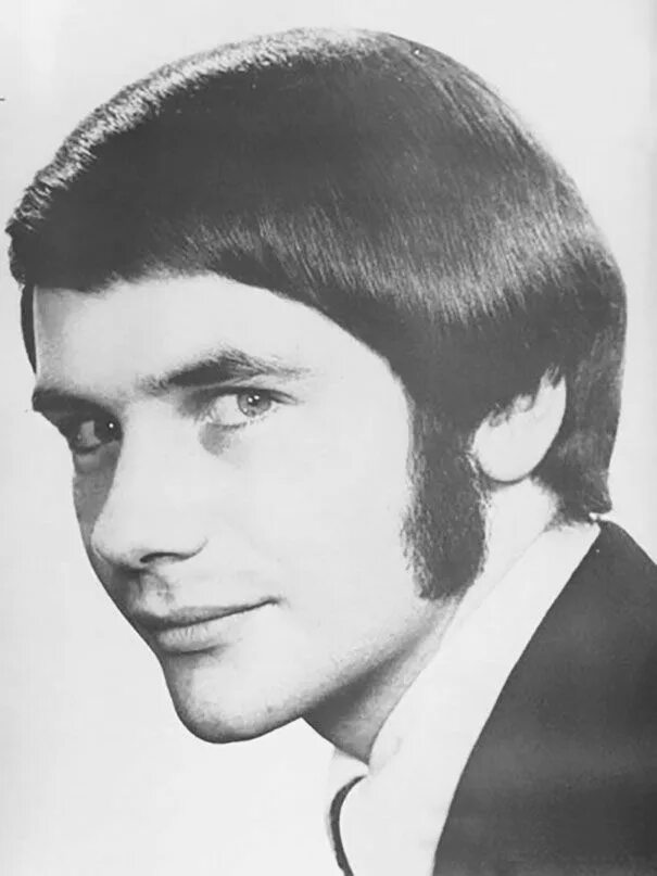 Прически 70 мужские фото 1960s And 1970s Were The Most Romantic Periods For Men’s Hairstyles Peinados de 