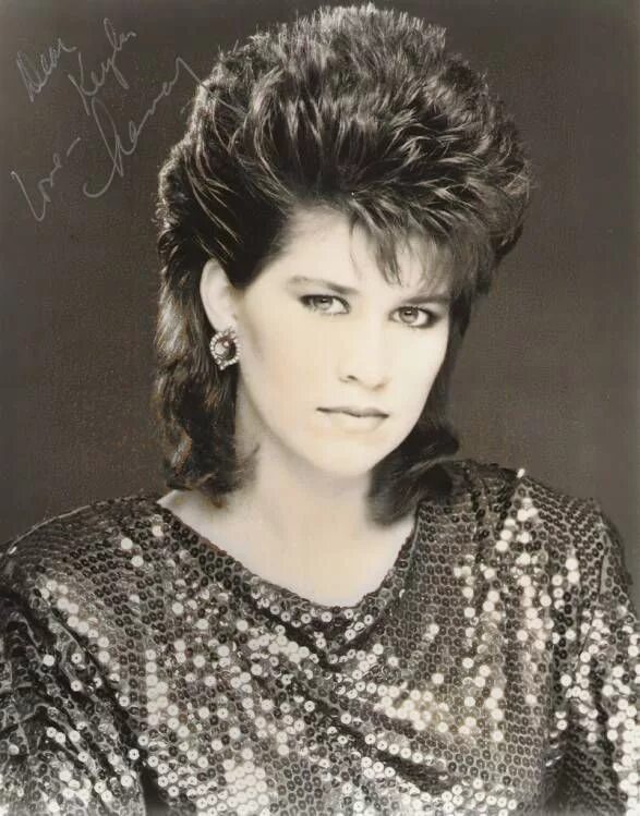 Прически 80 х женские на средние Nancy Mckeon photo gallery Previous image - Next image " Прически средней длины,