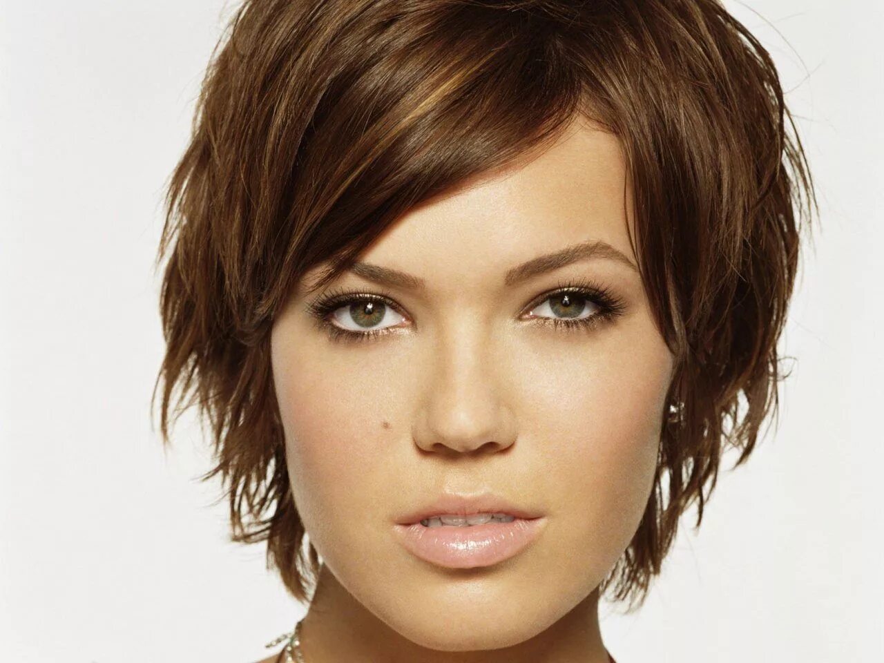 Прически без укладки Enter the site Mandy moore short hair, Mandy moore hair, Cute hairstyles for sho