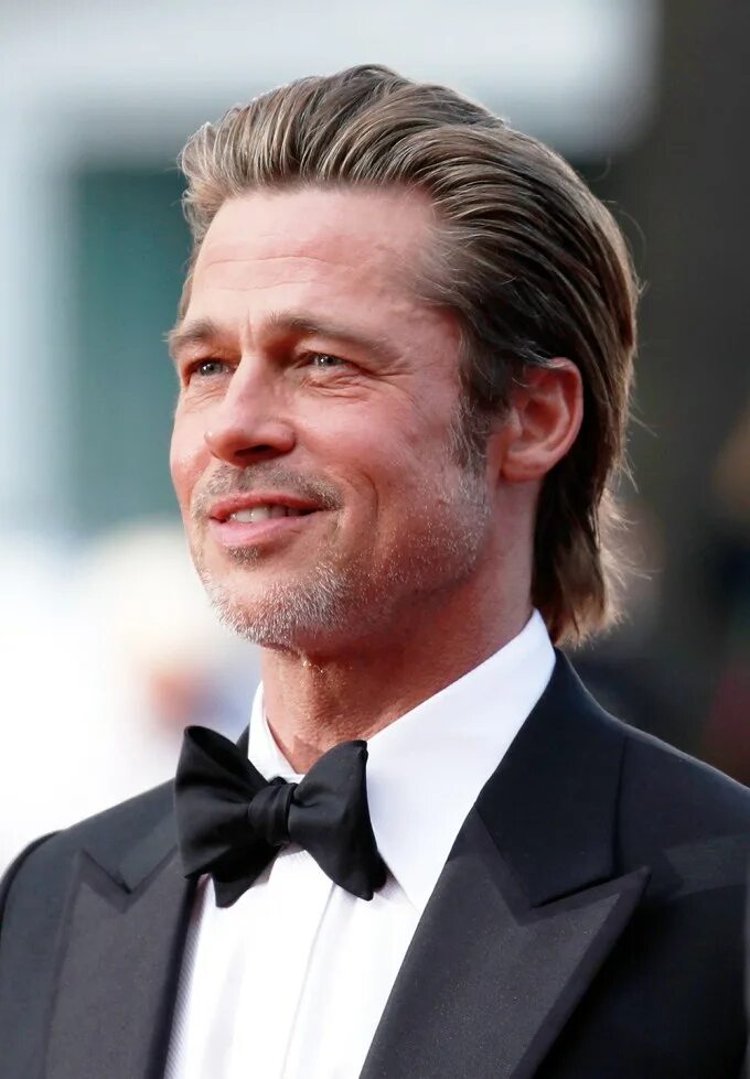 Прически брэда Brad Pitt’s Best Hairstyles: Photos - Hollywood Life