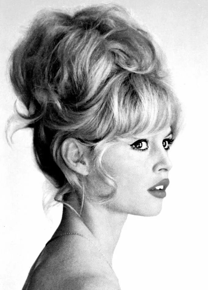 Прически бриджит бардо фото Brigitte Bardot Bardot hair, 60s hair, Vintage hairstyles