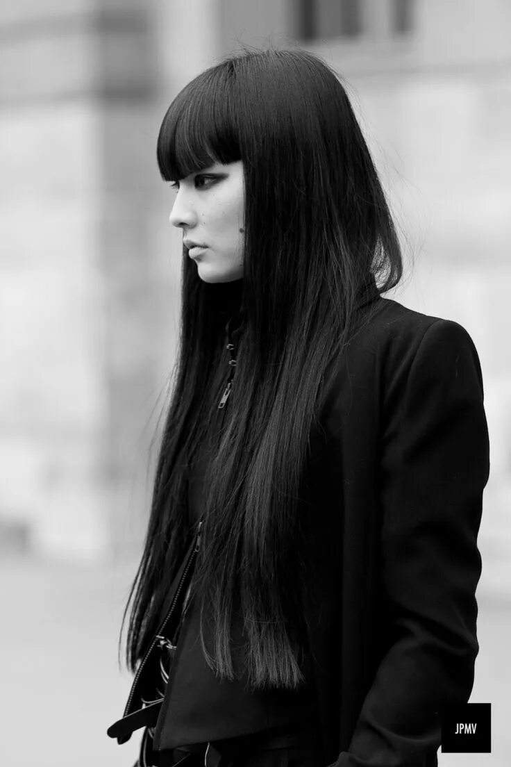 Прически черный волосы челки Kozue Akimoto Long hair styles, Hair styles, Hairstyle