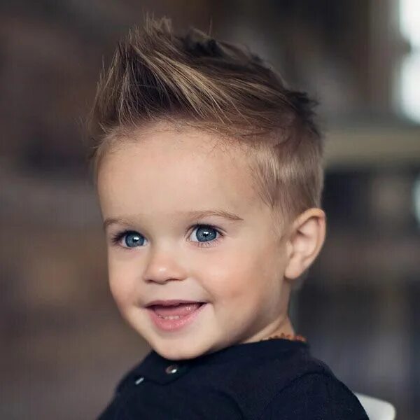 Прически детей мальчиков фото 23 Cool Kids Mohawk Haircuts For Little Boys To Copy in 2024 Little boy hairstyl