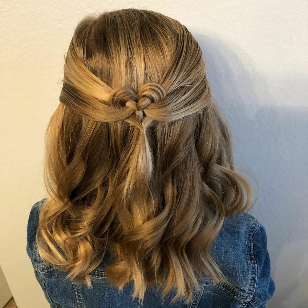 Прически девочкам на волосы средней длины Pin on Girls hair