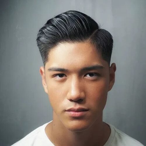 Прически для азиатов мужские Hard Part Comb Over Fade For Asian Hair