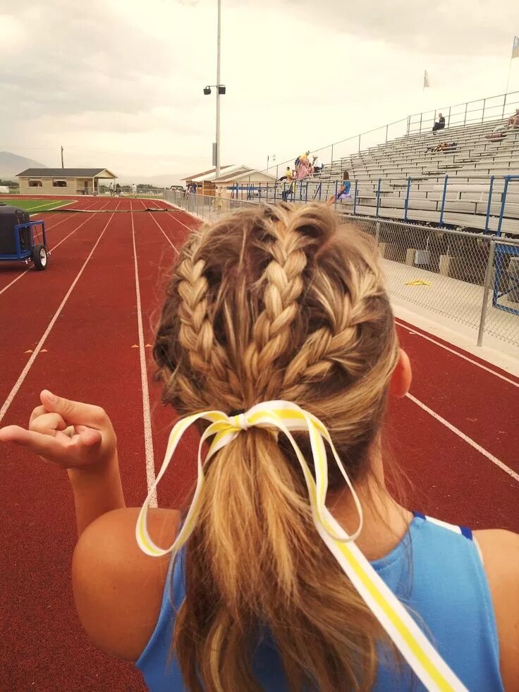 Прически для девочек для спорта Braids...this would be cute for volleyball games and track meets! :)... - HAIRst