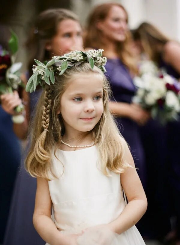 Прически для девочек на свадьбу 12 Los Angeles Wedding by Gia Canali Photography Flower girl, Flower girl hairstyle