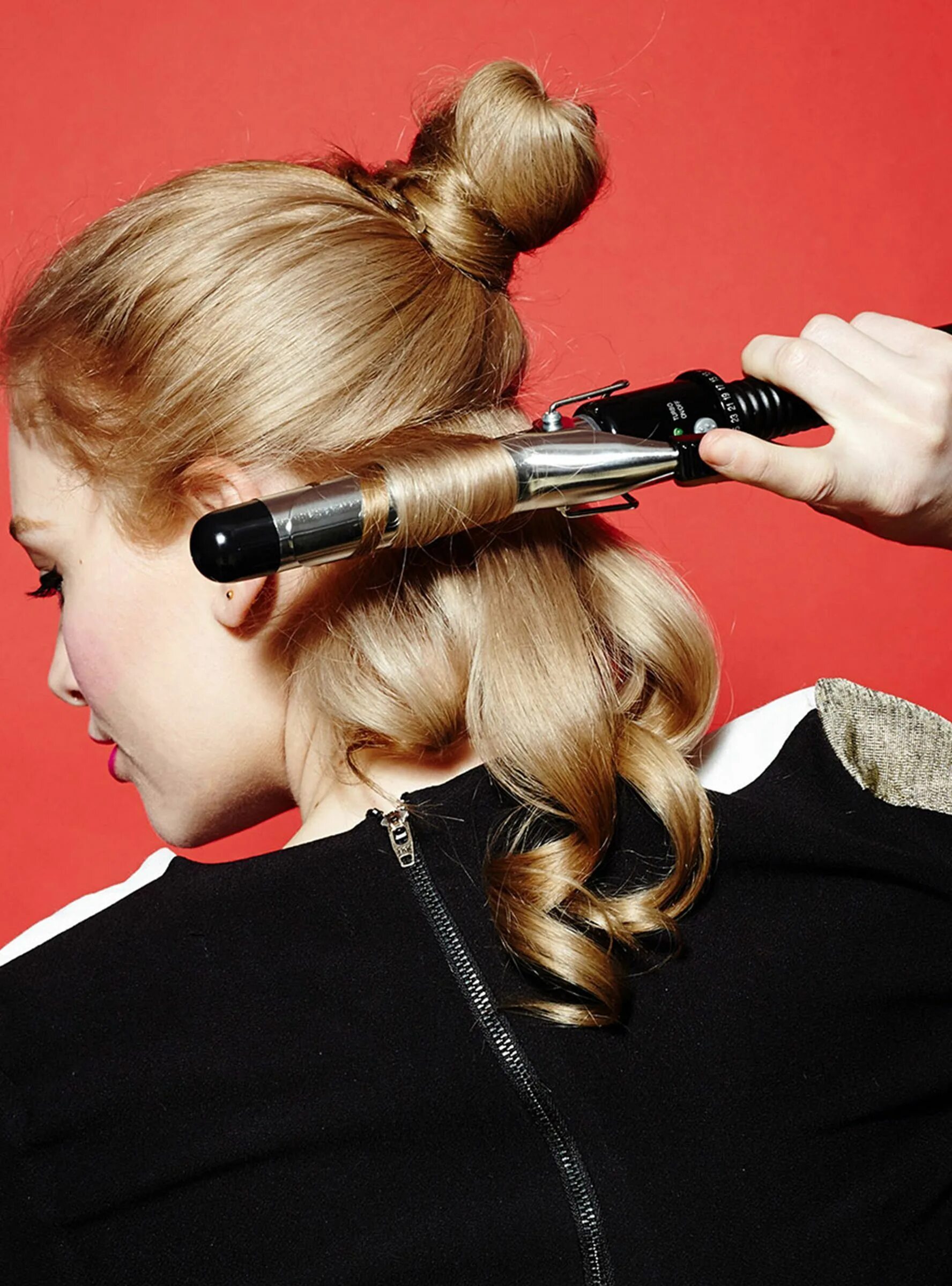 Прически для девочек плойкой 5 New Tools That Make Styling Your Hair SO Much Easier Curling iron hairstyles, 