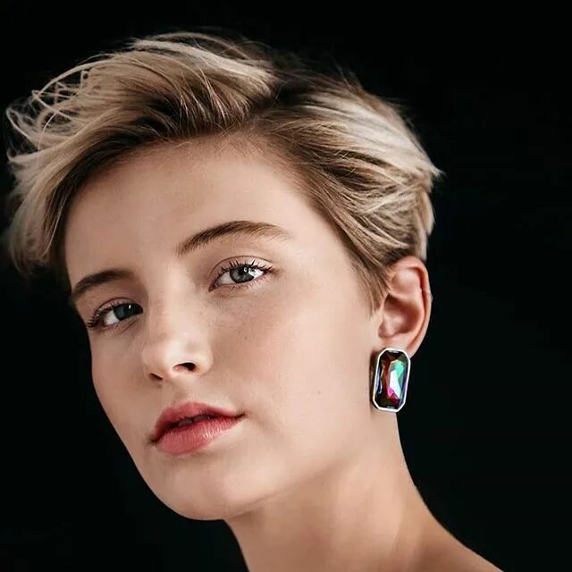 Прически для девочек под мальчика Pin von Mimou Lally auf Short hair - Bob - Shag - pixiecut Styling kurzes haar, 