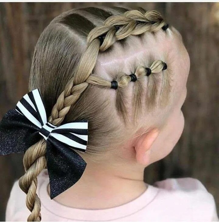 Прически для девочек жгутиками Pin de Jackie Brown en Kids Peinados infantiles, Peinados cabello corto niña, Pe