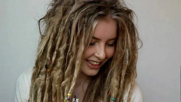 Прически для дредов для девочки Bildergebnis für Natural Dreads Hair styles, Dreadlocks girl, Rasta hair