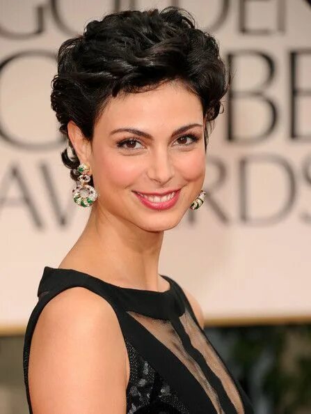 Прически для коротких волос 4 More Pics of Morena Baccarin Short Curls in 2023 Short curly hairstyles for wome